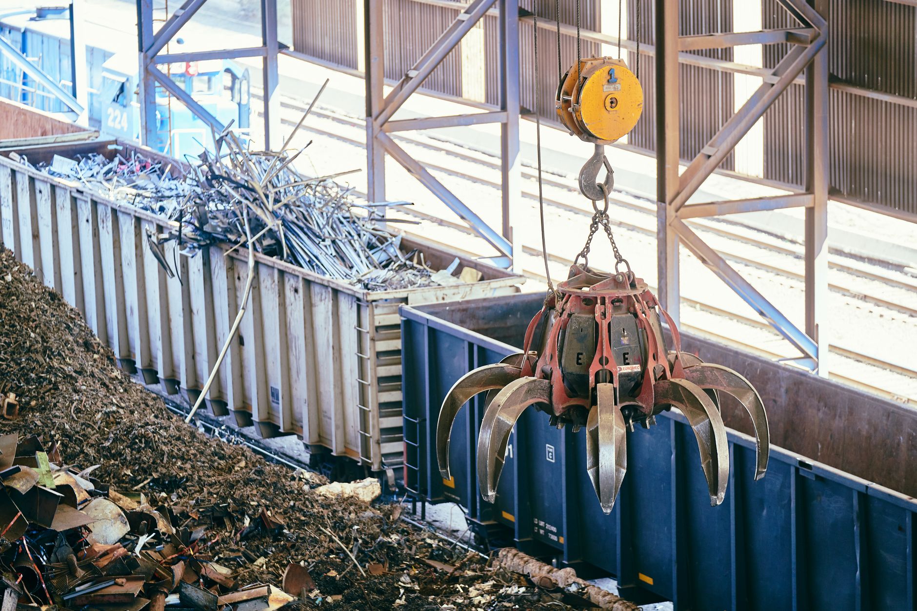 Usine de recyclage d'appareils électroniques