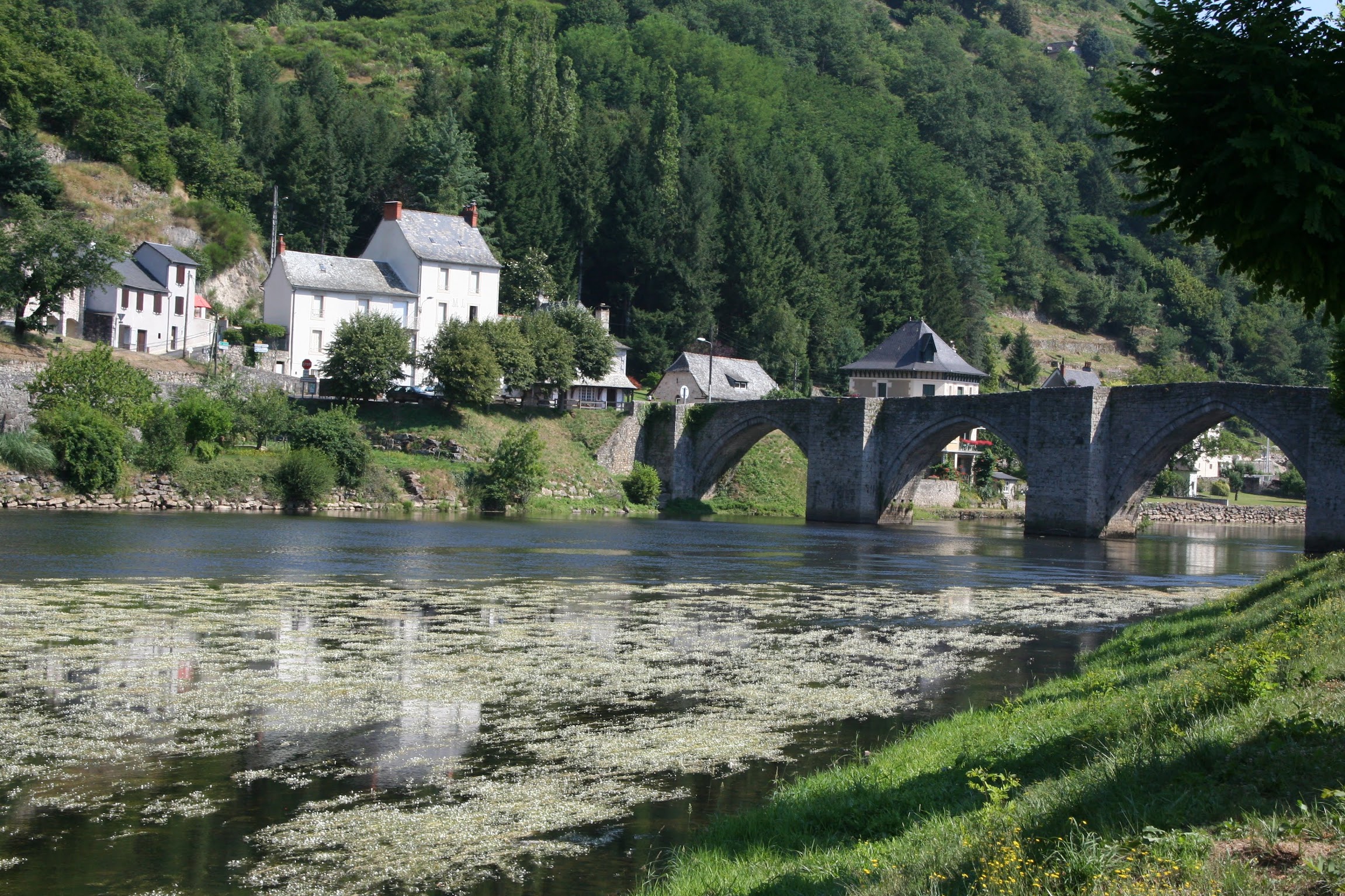 L’Aveyron : entre villages médiévaux et gorges spectaculaires
