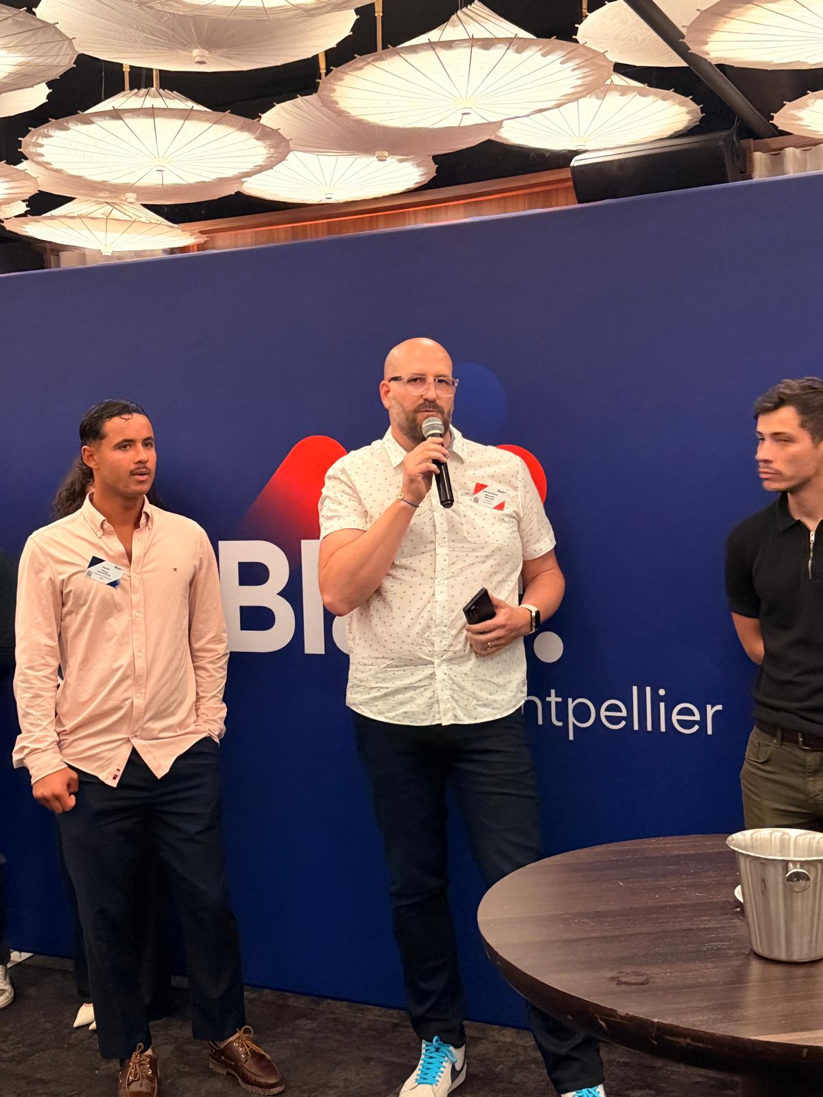 Nicolas Mercatili prenant la parole lors d’une rencontre Blast à Montpellier