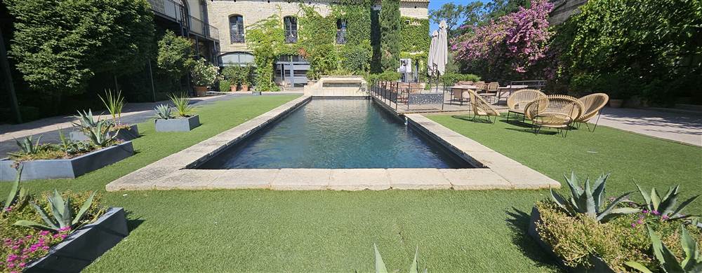 Piscine du château à Saint Laurent d’Aigouze